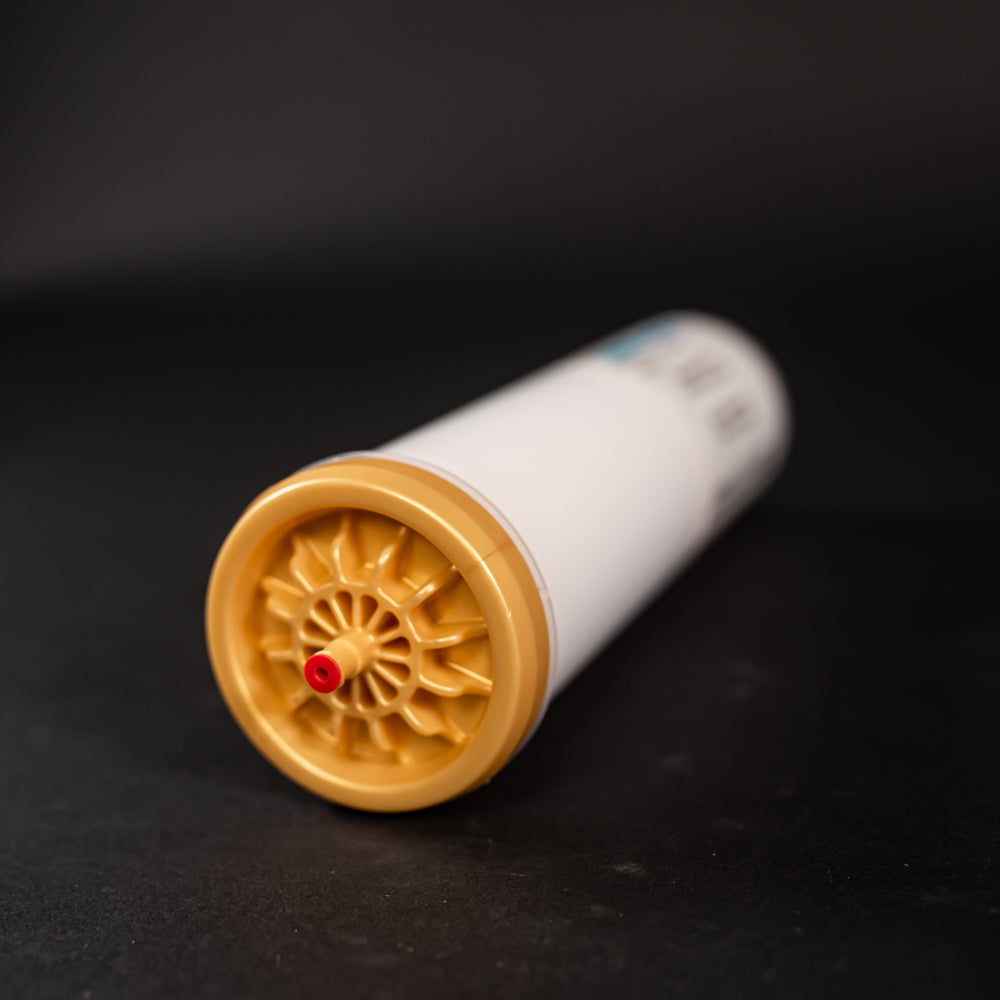 Filled plastic column with connectors