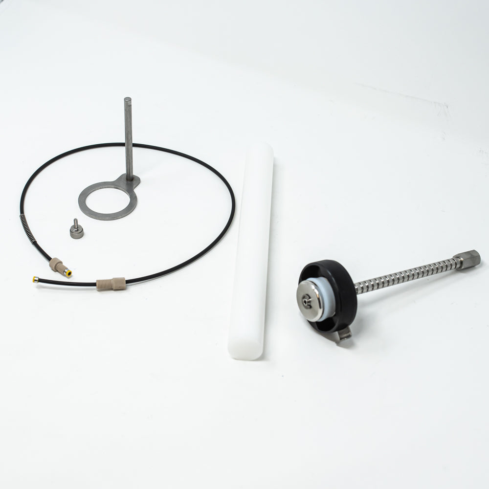 Adjustable Solid Load Cartridge Cap.  Fits 32 and 65 gram-size Universal sample load cartridges.  Includes one loading rod. 