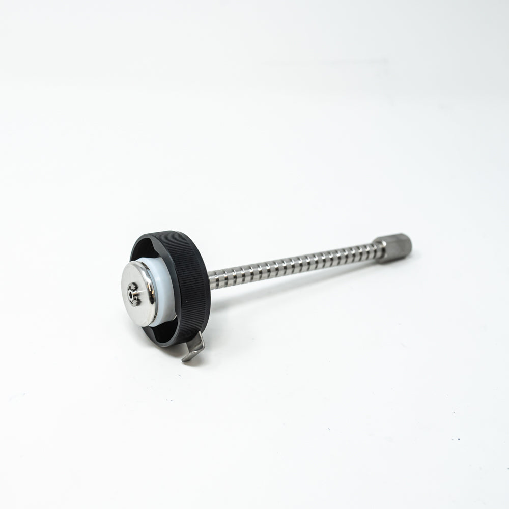 Adjustable Solid Load Cartridge Cap.  Fits 32 and 65 gram-size Universal sample load cartridges.  Includes one loading rod. 