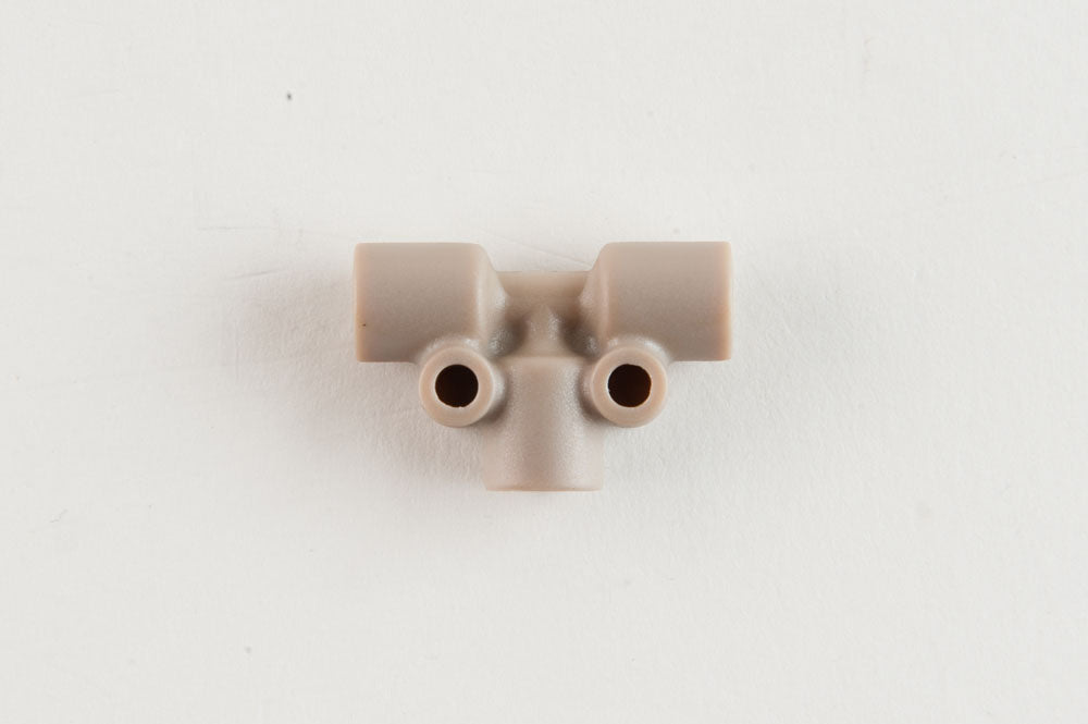 T-shaped fittings with connectors